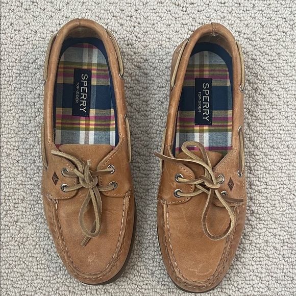 Sperry women’s  Brown Boat Shoes - Picture 3 of 8